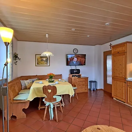 Ferienwohnung Heidi Апартаменты *